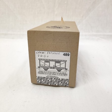 ETS 489 carro coperto trasporto carni fresche scala 0 un gancio rotto
