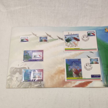 Due Folder filatelici francobolli Pionieri Aviazione pattuglia acrobatica