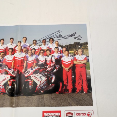 Coppia poster moto DUCATI anno 2010 con autografo Michel Fabrizio