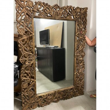 Specchio da arredo con cornice lavorata 175x127 cm