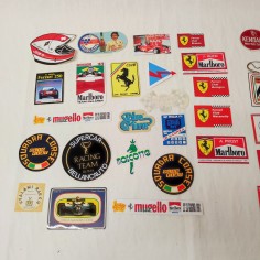Lotto di 29 tra adesivi, toppe, tagliandi, cartoncini tutti in tema auto 2