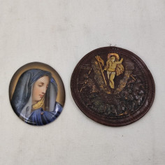 Ovale smaltato con immagine sacra della Vergine Maria e custodia in cuoio 2