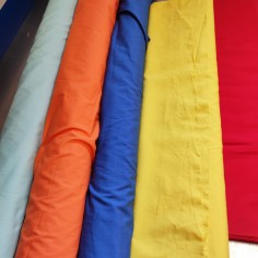 Accumulo tessuti 100% cotone popeline peso medio 5 colori tot. 103 mt. 2