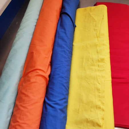 Accumulo tessuti 100% cotone popeline peso medio 5 colori tot. 103 mt.