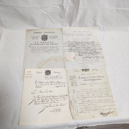 Lotto 4 documenti Empire Francais Napoleone primi dell'800
