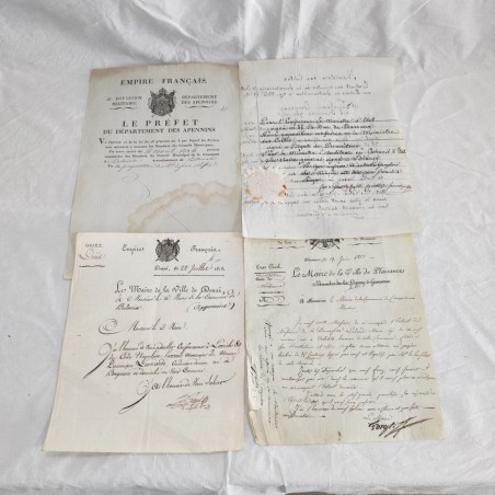 Lotto 4 documenti Empire Francais Napoleone primi dell'800