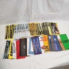 Loto di circa 50 pieghevoli auto anni 70 principalmente Renault