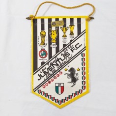 Gagliardetto ufficiale JUVENTUS 22° scudetto con autografo