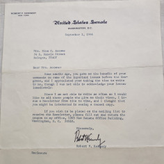 Lettera dattiloscritta con timbro firma Robert Kennedy per Mrs. Accame Bologna 2