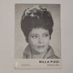 NILLA PIZZI fotografia su cartolina promozionale con dedica autografa