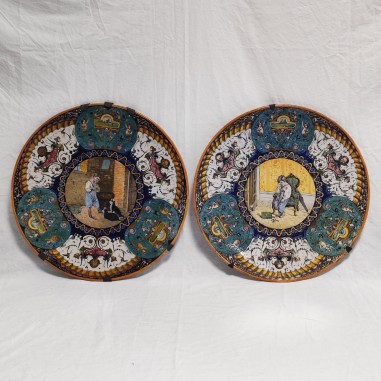 Coppia piatti ceramica Achille Farina 1870-1879 Faenza bambino gatto e uccellino