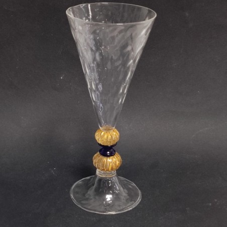 Vaso bicchiere La Murrina a cono con doppia sfera dorata e anello blu h. 24 cm