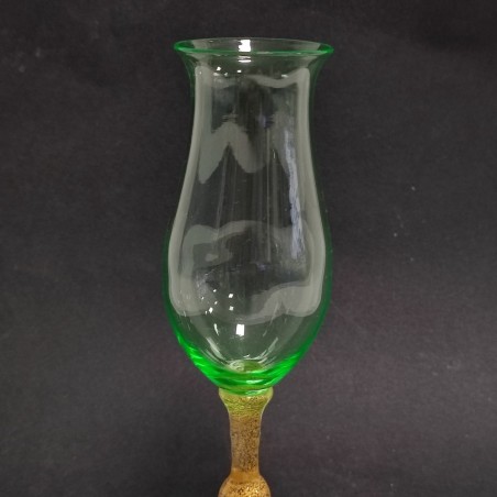 La Murrina bicchiere a tulipano colore verde con scaglie d'oro h. 24 cm