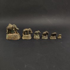 Set di 6 elefantini birmani metà 800 in bronzo uso peso per oppio