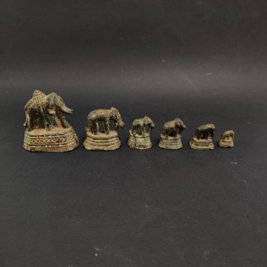 Set di 6 elefantini birmani metà 800 in bronzo uso peso per oppio