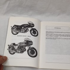 DUCATI 900 ss Desmo Istruzioni per l'uso e la manutenzione 72 pagine 2