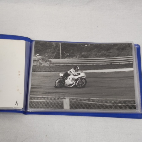 Lotto di 18 foto originali motociclismo Giacomo Agostini