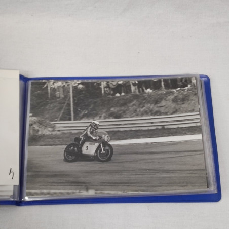 Lotto di 18 foto originali motociclismo Giacomo Agostini