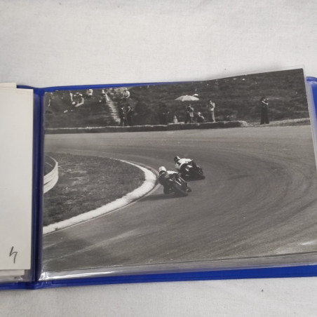 Lotto di 18 foto originali motociclismo Giacomo Agostini