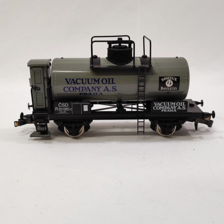 Carro ferroviario cisterna in latta marca ETS scala 0 Vacuum Oil Praha
