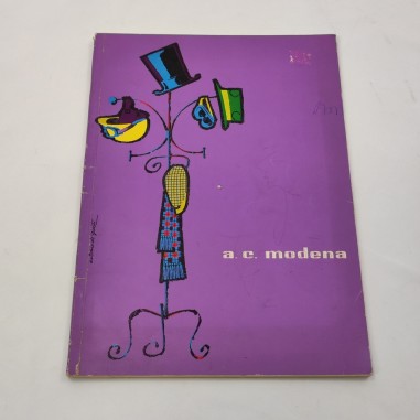 A.C. MODENA volume anno 1961 minimi segni penna rossa in copertina e spellatura