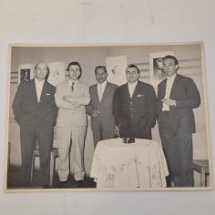 GINO BARTALI fotografia originale formato 17x24 con altre persone 2