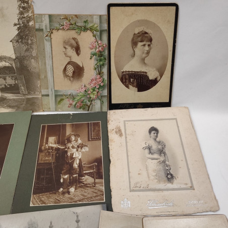 Lotto di 27 fotografie originali tardo 800 primo 900 scatti familiari e ritratti
