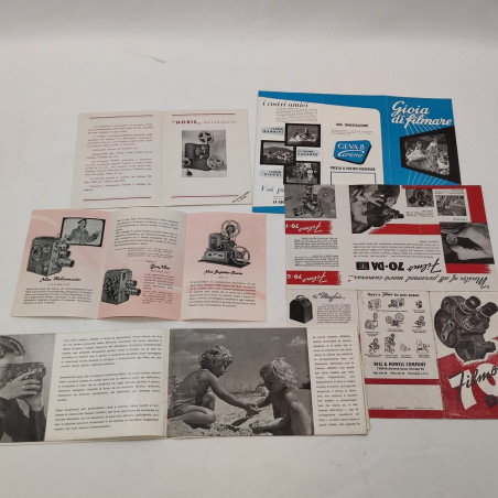 Lotto di 5 cataloghi cineprese e proiettori NORIS - NIZO - BELL & HOWELL