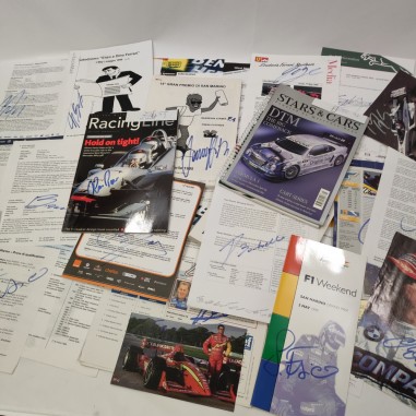 Lotto di 57 autografi personaggi Formula 1 anni 90 e 2000