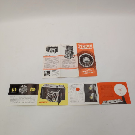 Lotto di due cataloghi apparecchi fotografici Voigtlander