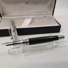 Monteverde penna stilografica Invincia pennino M fusto carbon look nuova 2