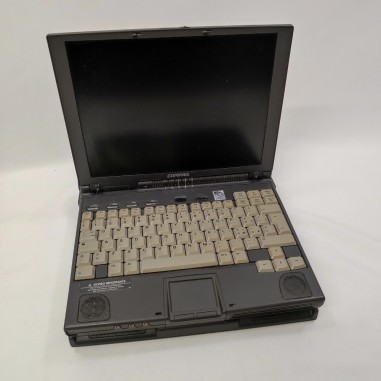 COMPAQ Notebook 2870E Intel Pentium 1a generazione, completo di docking station.