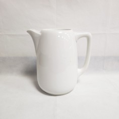 Brocca / bollitore tedesco in ceramica bianca con svastica al fondo 1941