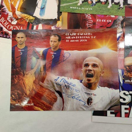 Lotto di 13 fotografie Bologna Calcio molte con autografi in originale giocatori