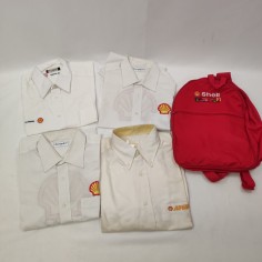 Lotto di 4 camice e uno zaino abbigliamento ufficiale corse F1 SHELL 2
