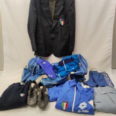 Borsone con abbigliamento completo giocatore nazionale italiana di Rugby