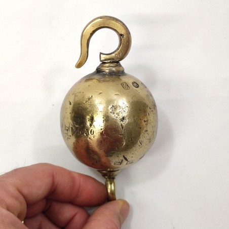 Contrappeso per bilancia tutto in ottone peso 1372 grammi
