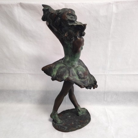 Scultura in bronzo con figura femminile giovane che danza h. 60 cm circa