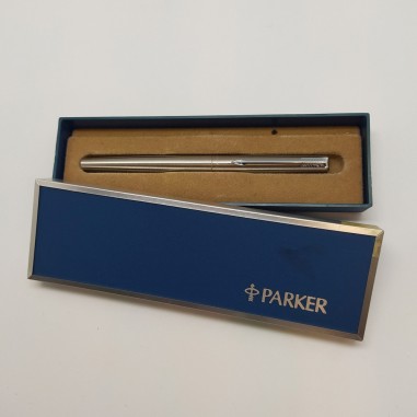 PARKER penna stilografica acciaio spazzolato anni 80  usata