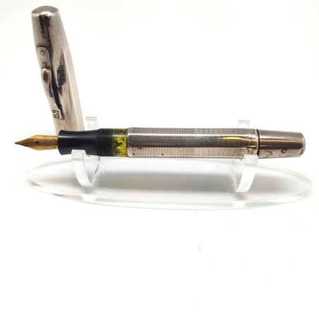 Penna stilografica senza marca, fusto in argento pennino oro 14 kt usata