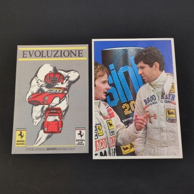 Lotto di 2 cartoline Ferrari una con piloti e autografi stampati