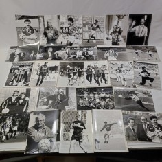 Lotto di 26 fotografie originali con autografi calciatori anni 90 2