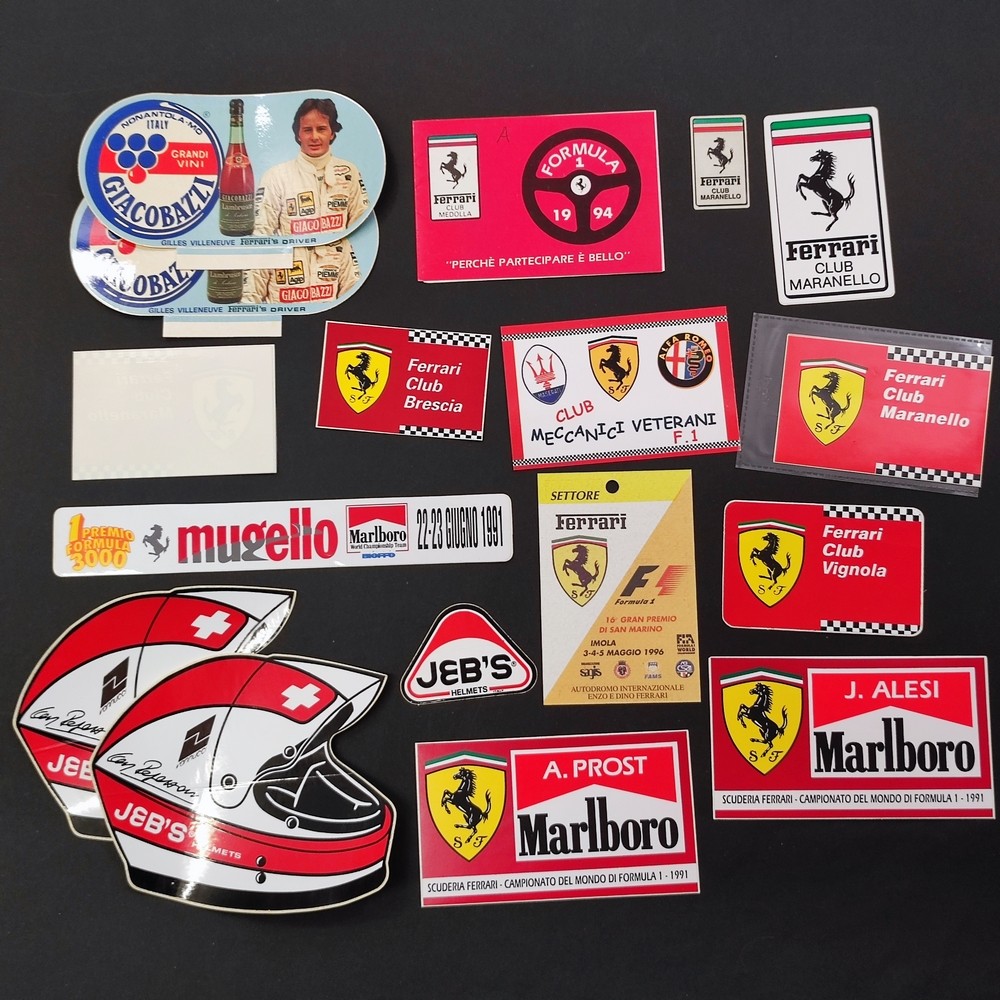 Lotto di 17 adesivi Ferrari Alain Prost Jean Alesi e lasciapassare
