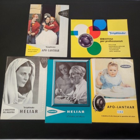 Lotto di 4 opuscoli ottiche fotografiche Voigtlander professionismo