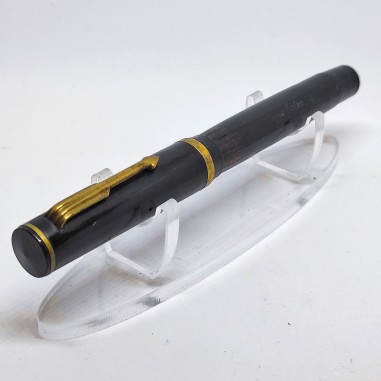 Penna stilografica STILNOVA EXTRA in resina nera usata