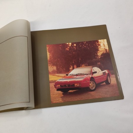 FERRARI 3.2 Mondial brochure originale in ottimo stato N. 402/85 10M/12/85