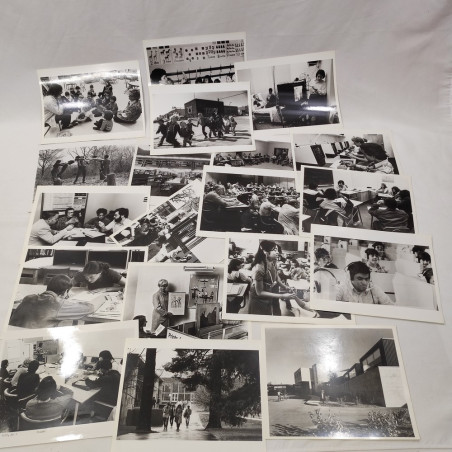 Importante accumulo oltre 300 fotografie di scena teatrale, politica anni 60/70
