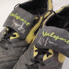 Scarpe calcio Valsport usate con autografo originale Marino Magrin 2