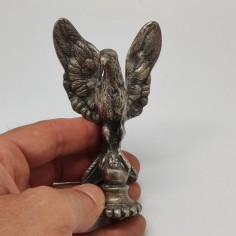 Antico fregio terminale da auto con aquila ad ali spiegate h. 11 cm 2