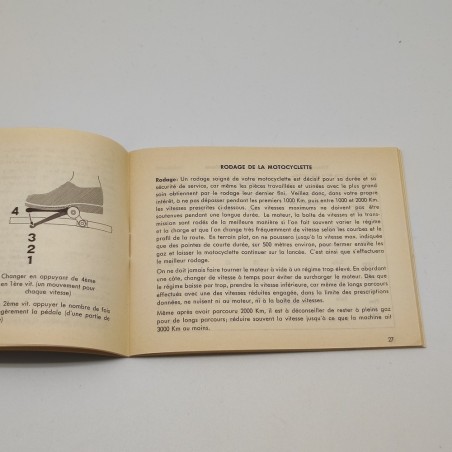 Libretto uso manutenzione Notice d'Entretien Motocyclette BMW R25/3 francese